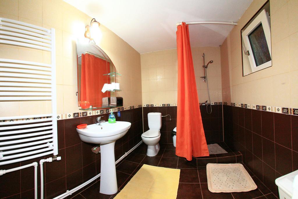 Cuibul Salamandrelor Hotel Sarmizegetusa Camera foto